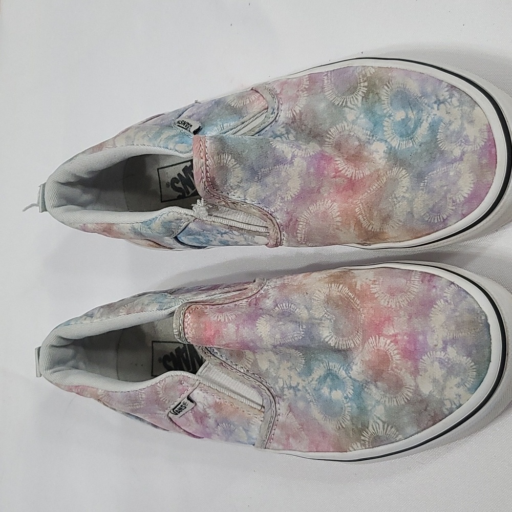 Vans Womens/Girls Slip-on Shoes Fabric Tie-Dye Hearts‎ Size 5 GUC READ